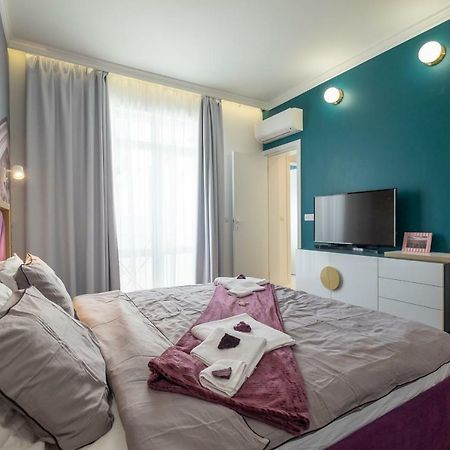 Vitosha Blvd 3-Bedroom, 2-Bathroom Lux Suite Sofia Exteriör bild