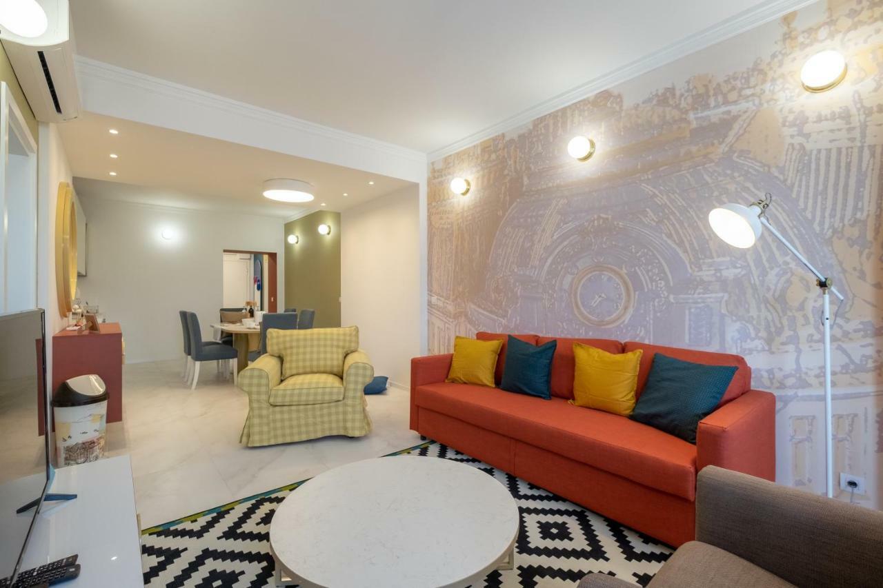 Vitosha Blvd 3-Bedroom, 2-Bathroom Lux Suite Sofia Exteriör bild