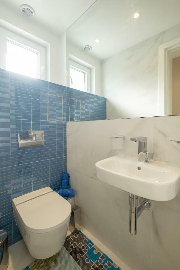 Vitosha Blvd 3-Bedroom, 2-Bathroom Lux Suite Sofia Exteriör bild